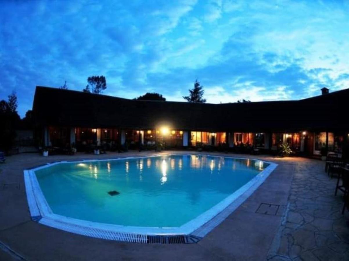 Naro Moru River Lodge Exterior foto